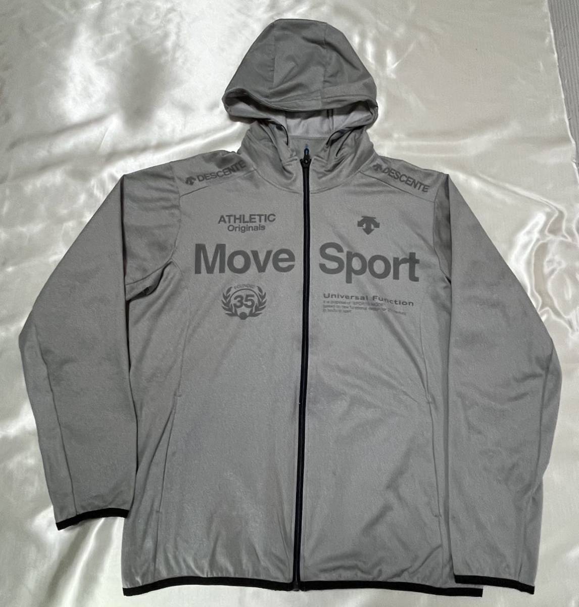 美品 DESCENTE デサント Move Sport ムーブスポーツ ジャージ 長袖 パーカー M