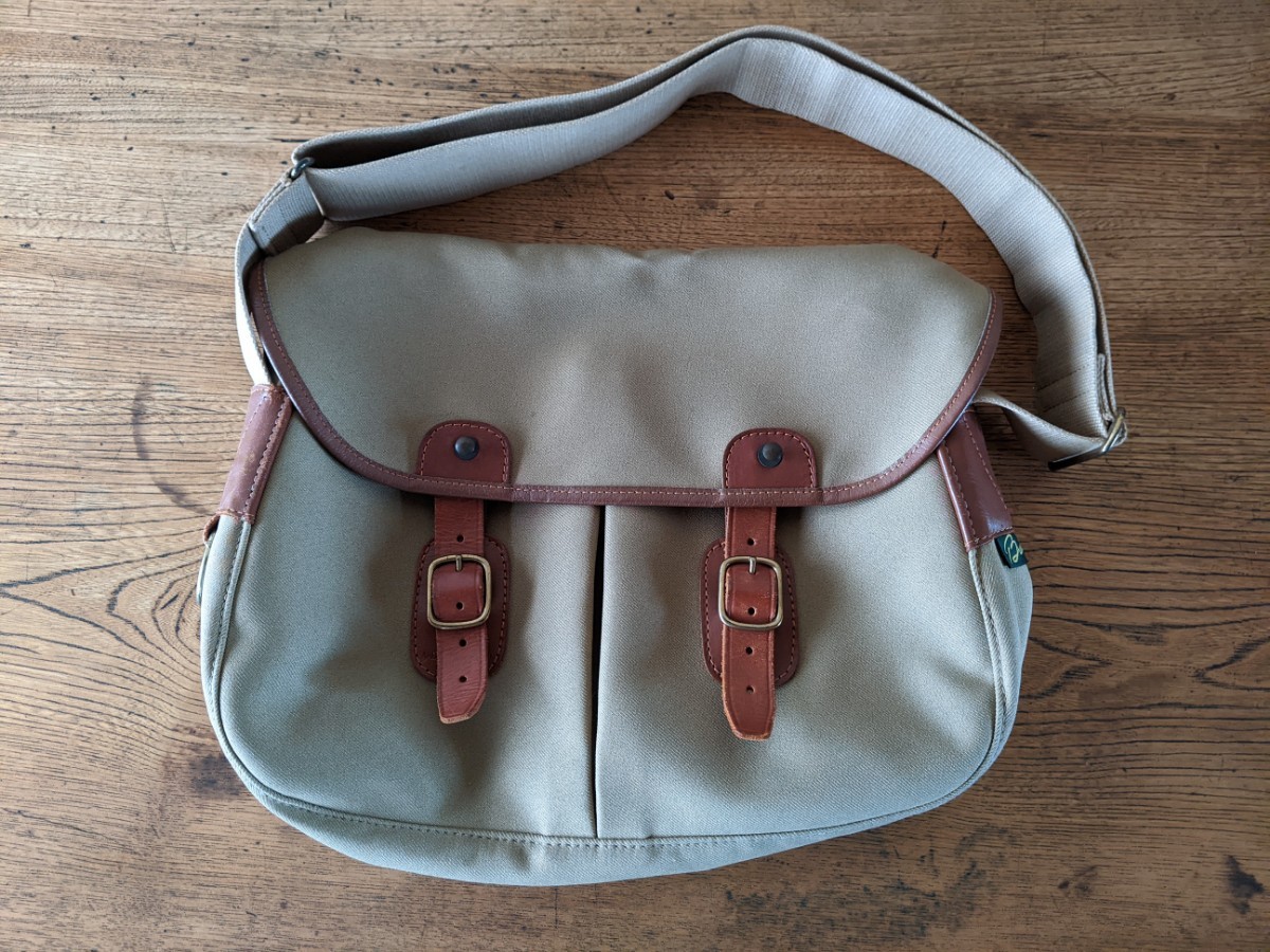 フライフィッシングバック Brady BAG ブレイディ エアリエルトラウト 