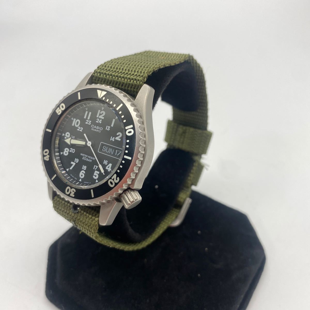 2310-H40 CASIO カシオ　MD-707 ダイバーウォッチ　20BAR デイデイト　ブラック文字盤　メンズクォーツ腕時計