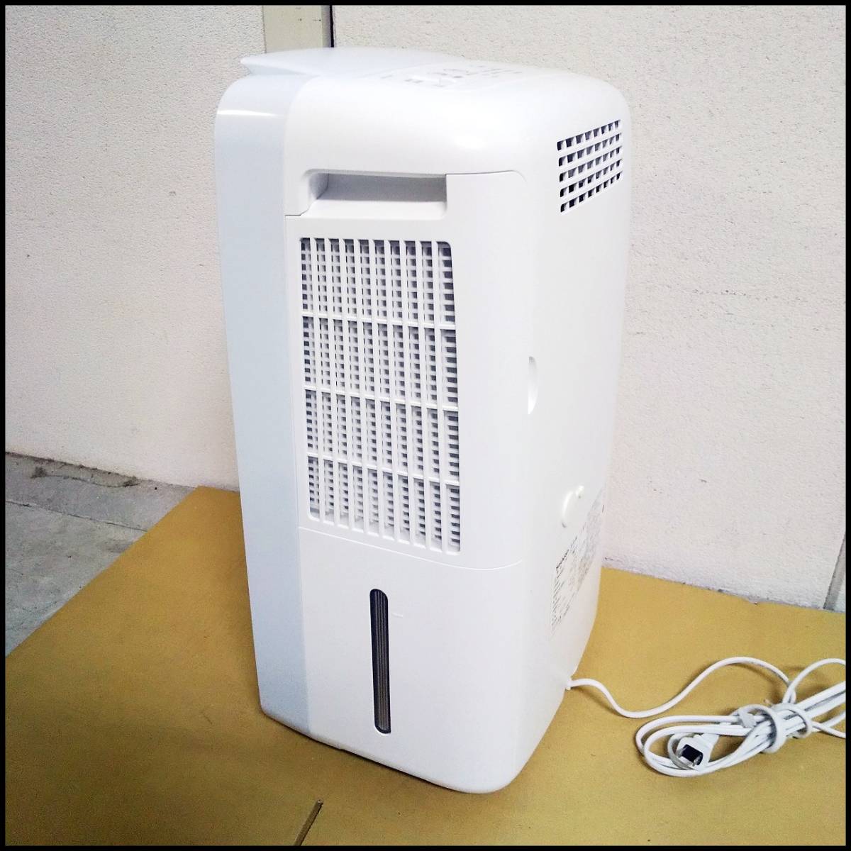 ○SHARP シャープ プラズマクラスター 冷風衣類乾燥機 除湿機 CM-J100 