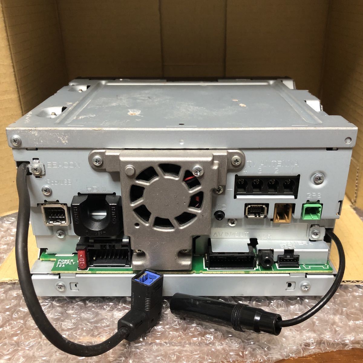 ジャンク カロッツエリア AVIC-ZH0007サイバーナビ カロッツェリア