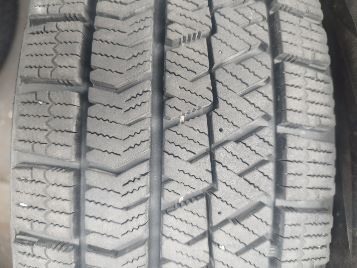 良品155/65R14スタッドレス！スズキ純正ホイールに深溝ブリザックVRX 