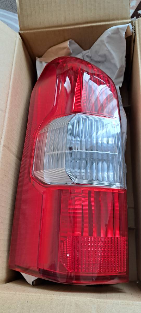 30 31 セルシオ 後期 テールランプ 片側 助手席側 ジャンク 左 LEDテール