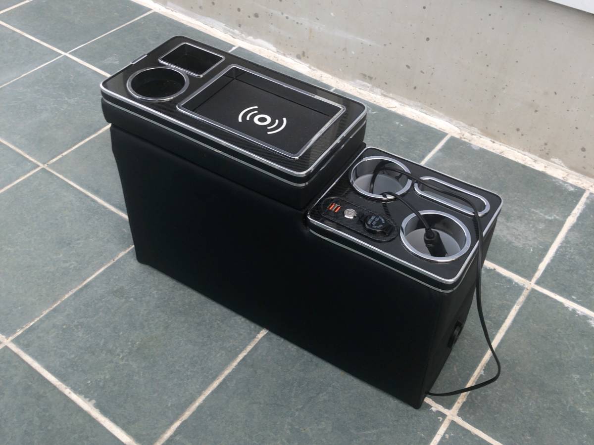 ワイヤレス充電 車 VOXY NOAH 80系 アームレスト ヴォクシー ノア エスクァイア 適用 センターコンソールボックス LED付き USB 収納 汎用