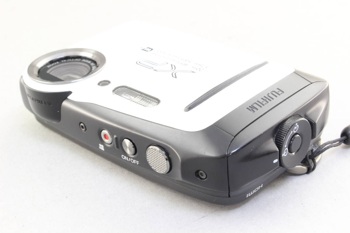 B+ (並品) FUJIFILM 富士フィルム FINEPIX XP130 ホワイト 初期不良