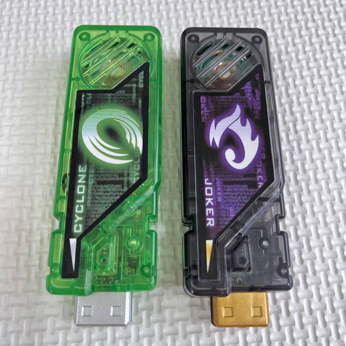 CSMドーパントメモリ風都探偵セット＋掌動XXなど、仮面ライダーWグッズセット | 風都探偵セット アニメ「風都探偵」