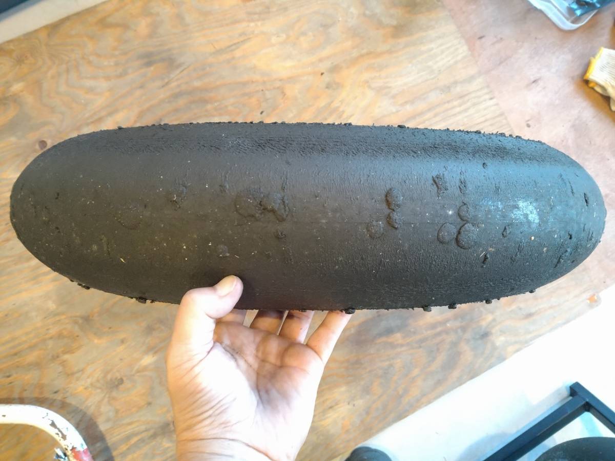 ピレリ　ディアブロスーパーバイク 125/70 R17　フロントタイヤ（スリック）SC1　中古 製造番号　4019