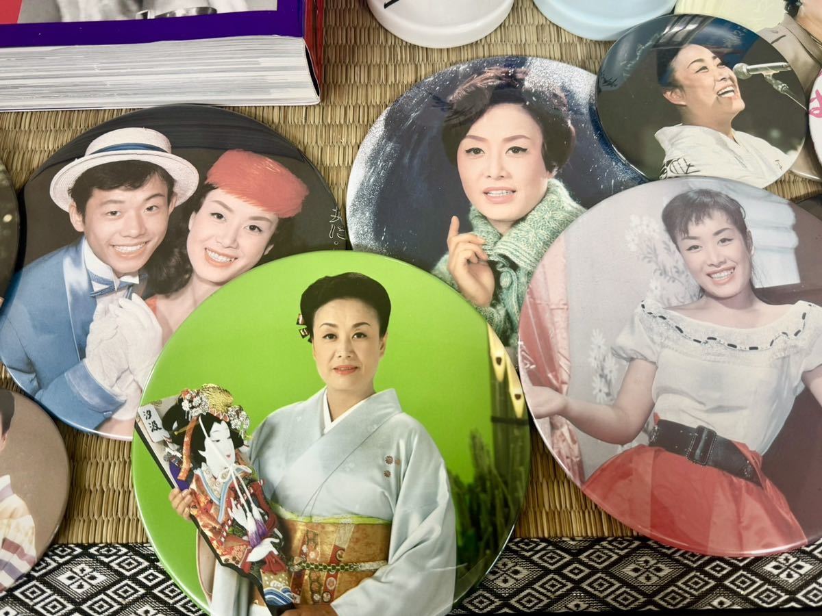 【美空ひばり中心 昭和歌謡・映画 DVD＆CD まとめ売り 大量セット】 美空ひばり中心 昭和歌謡・映画 DVD＆CD まとめ売り 大量セット