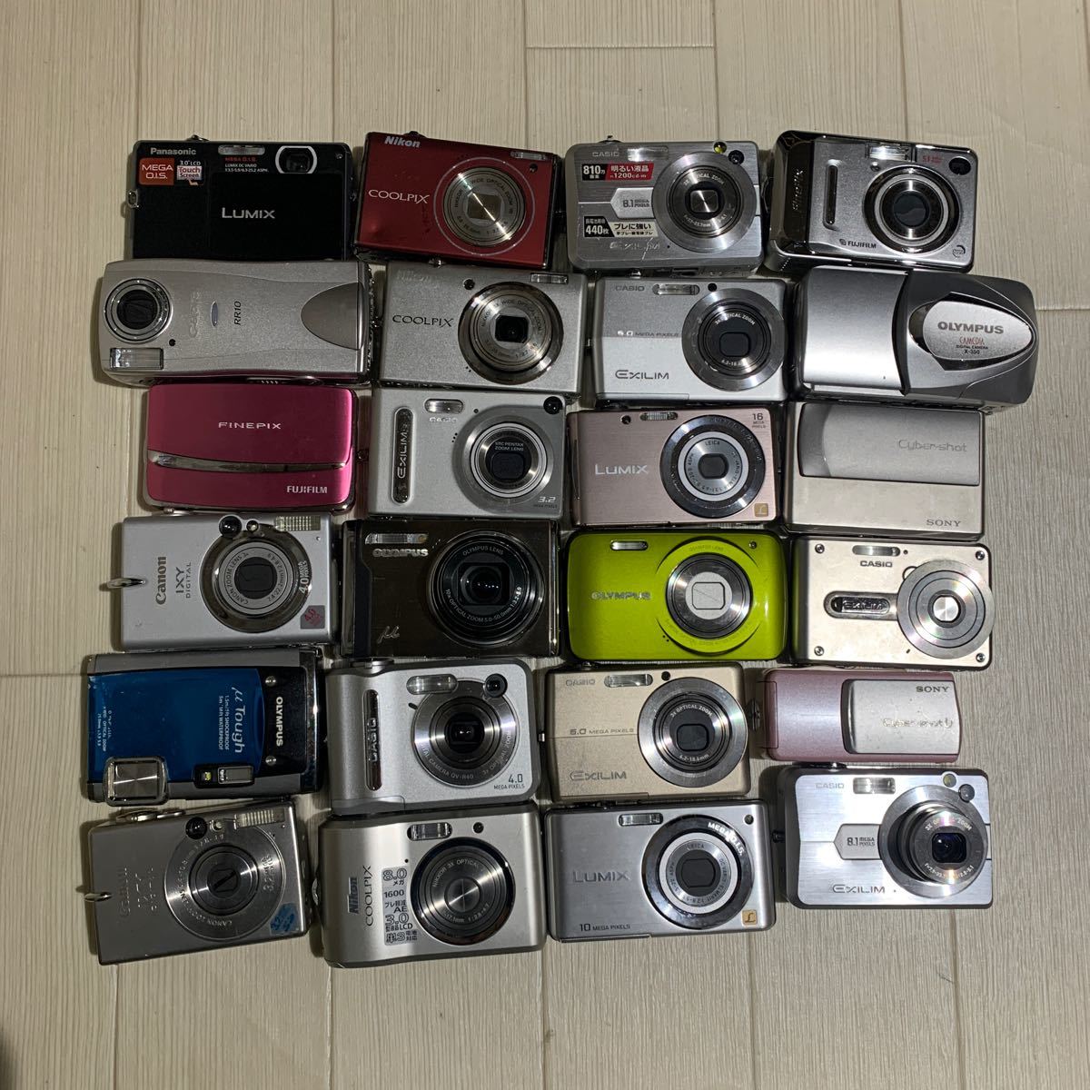 コンパクトデジタルカメラ まとめ売り 24個OLYMPUS⁄CASIO⁄FUJIFILM⁄他