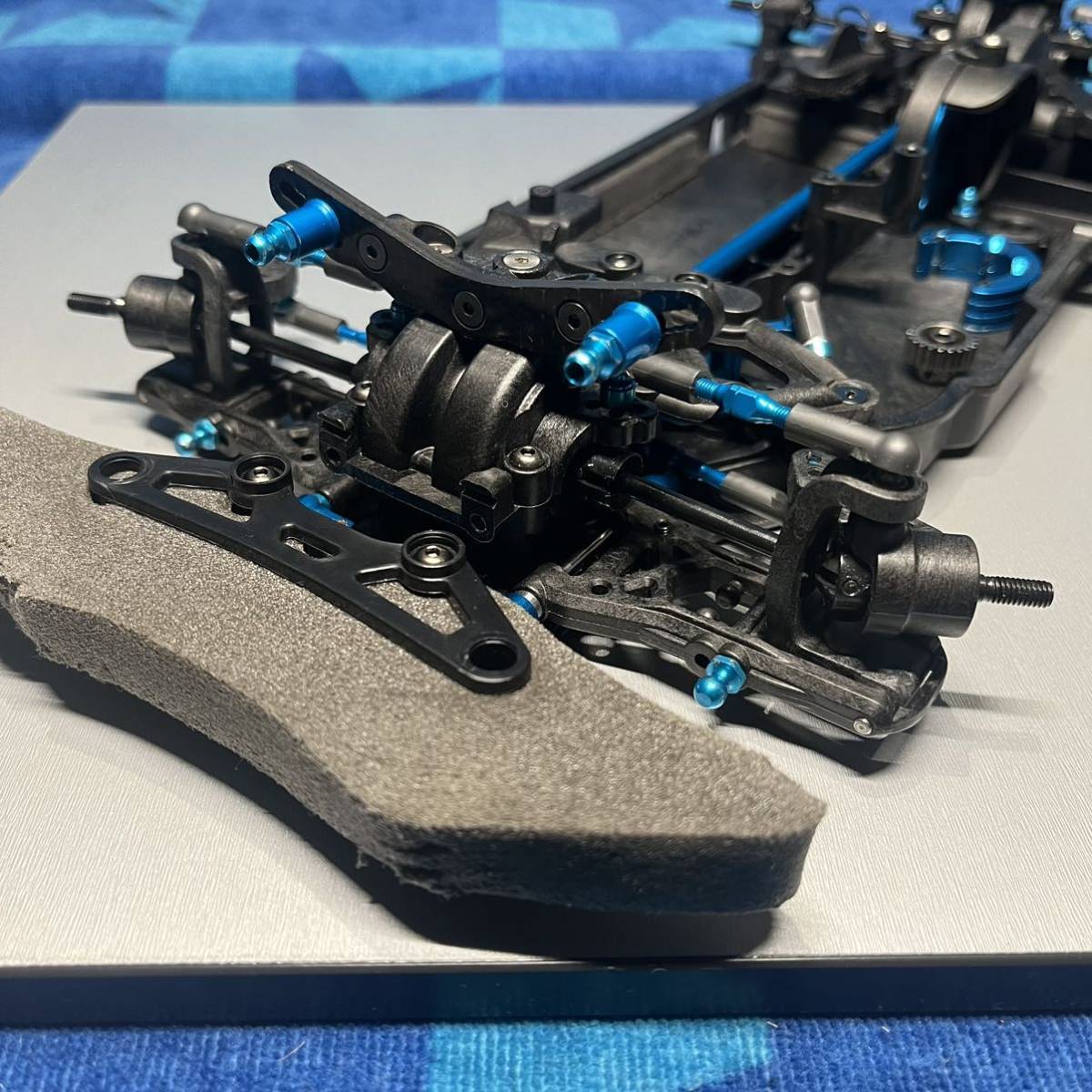□□□タミヤ TB-04 PRO 2 シャーシ オプション付□□□中古・ジャンク