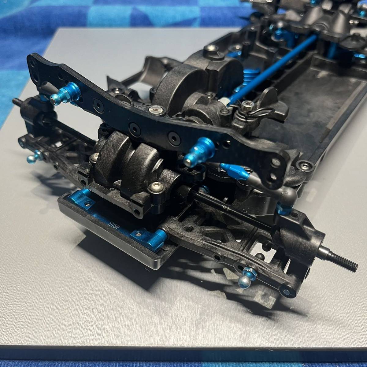 □□□タミヤ TB-04 PRO 2 シャーシ オプション付□□□中古・ジャンク □□□タミヤ TB-04 PRO 2 シャーシ オプション付□□□中古・ジャンク