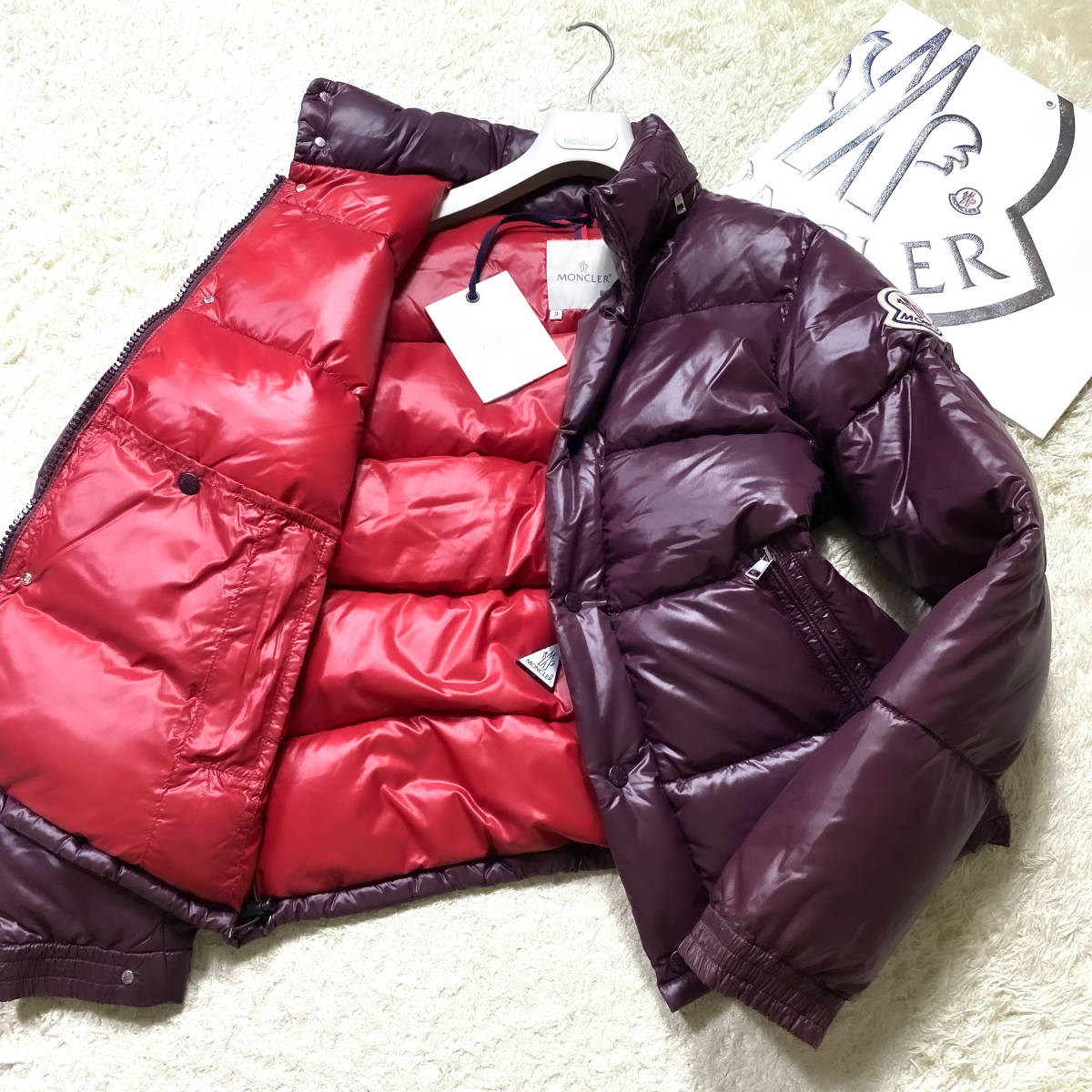 極美品ビッグロゴMONCLERダウンジャケット ワンポイント袖ビッグロゴ