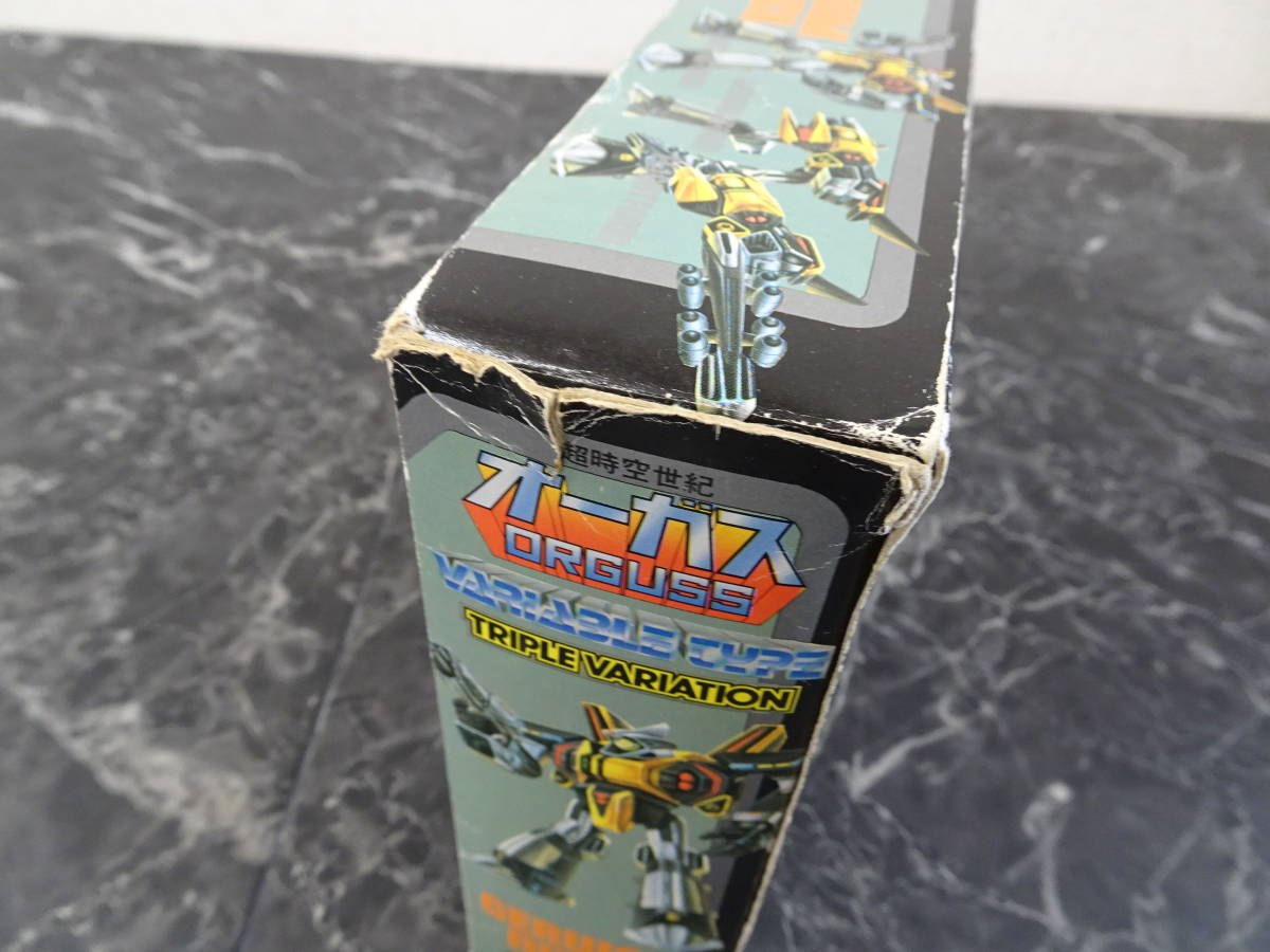 タカトク製】超時空世紀オーガス 1/80 変形タイプ トリプル