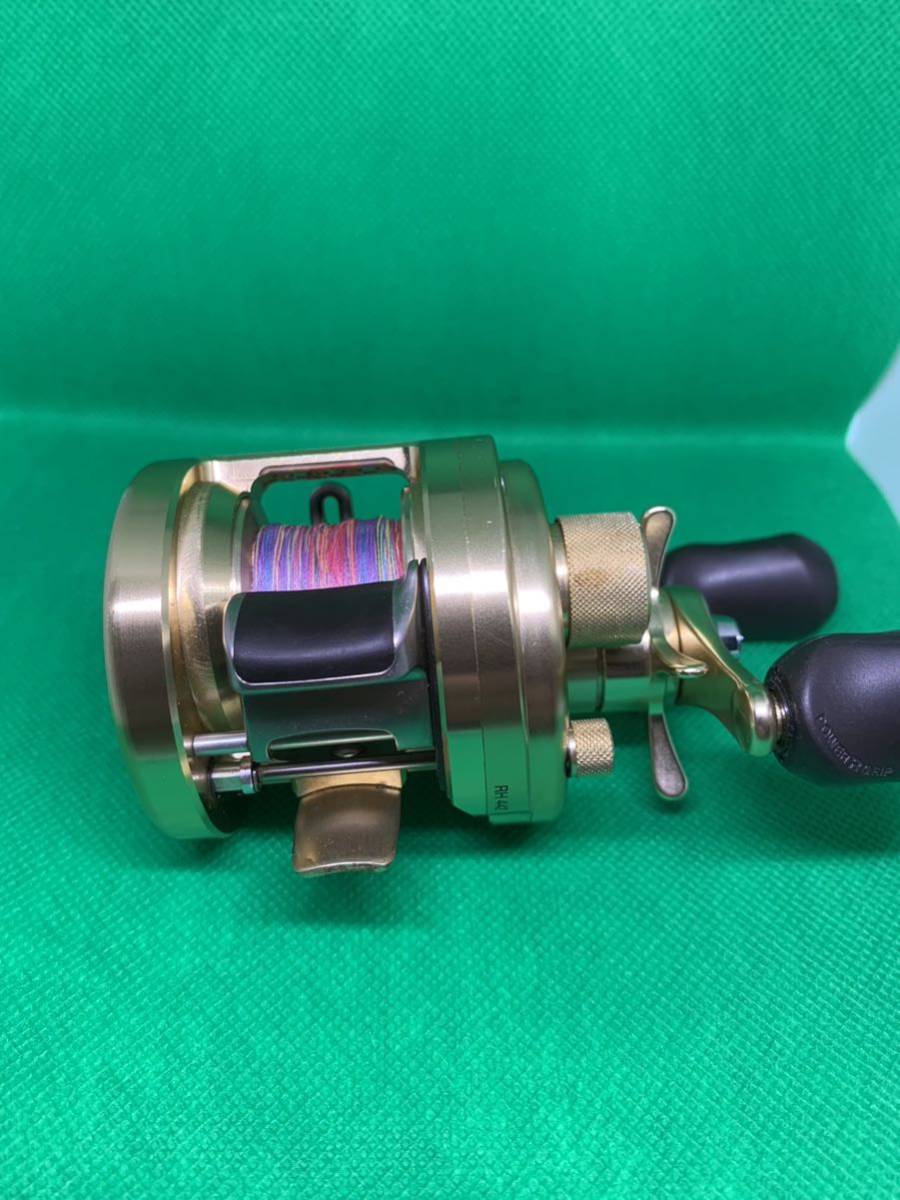 シマノ 23 カルカッタコンクエストBFS HG 右ハンドル 美品 シマノ