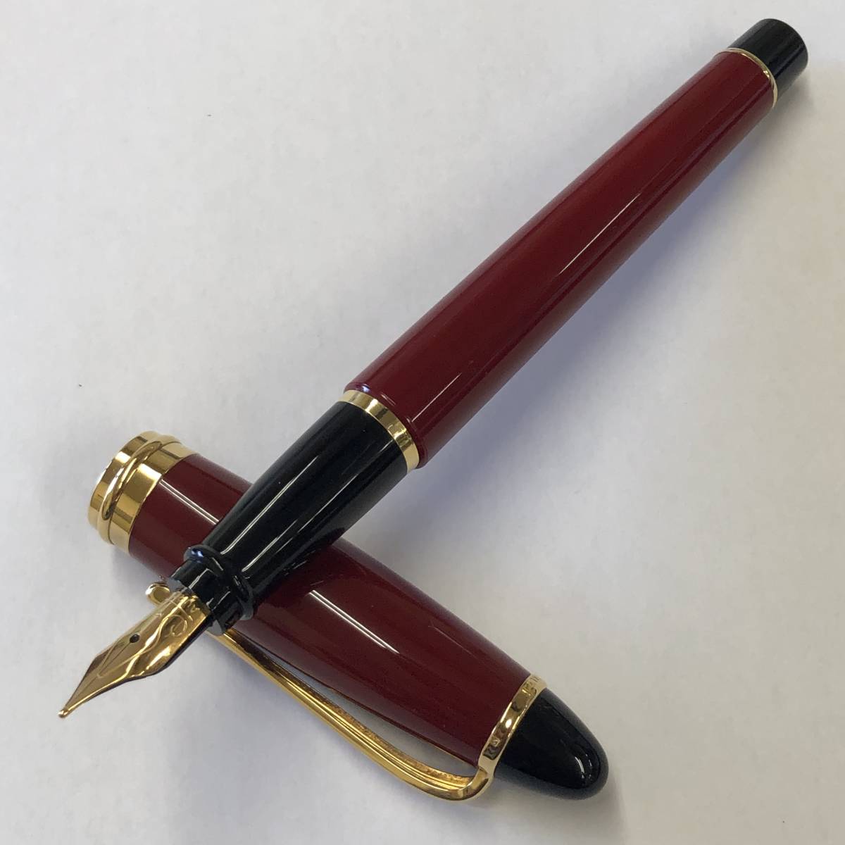 ☆AURORA アウロラ イプシロン M ボルドー 万年筆 ! イプシロン 万年筆