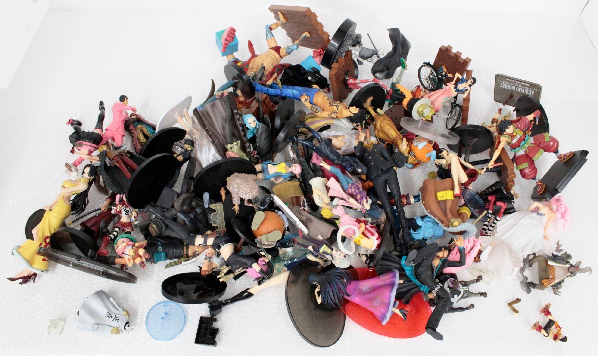 【中古・ジャンク品】ワンピース グラメン 一番くじ ボニー グラチル ハンコック FDS クザン ナミ サンジ ボン・クレー ルフィ 他.，