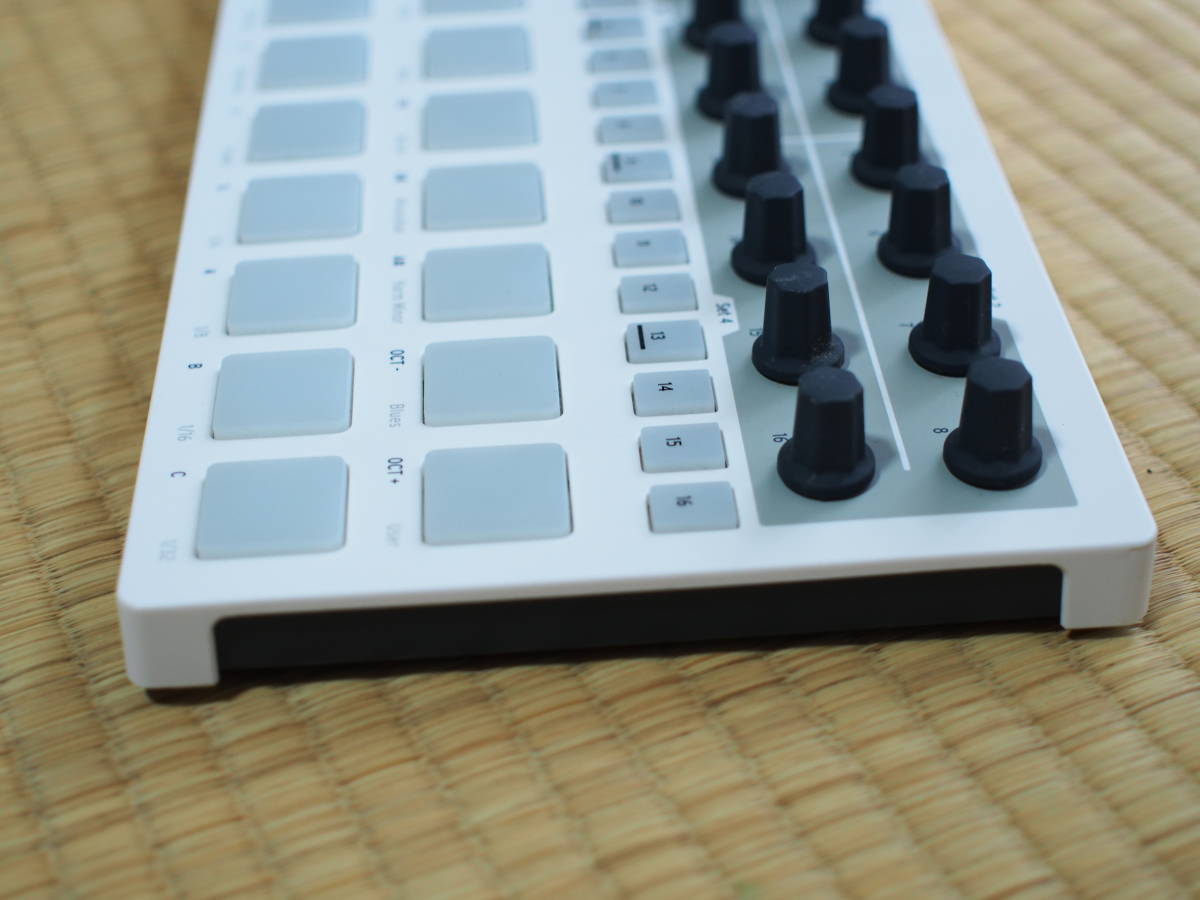 Arturia Beatstep Pro （アートリア） 【公式通販】