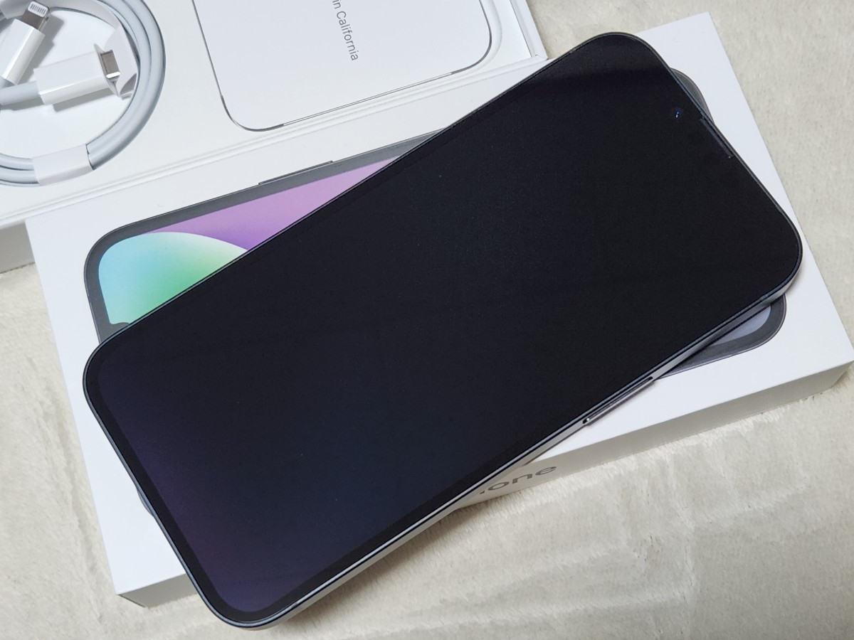 新品同等品】バッテリー100% Apple iPhone 14 128GB 国内 ミッドナイト