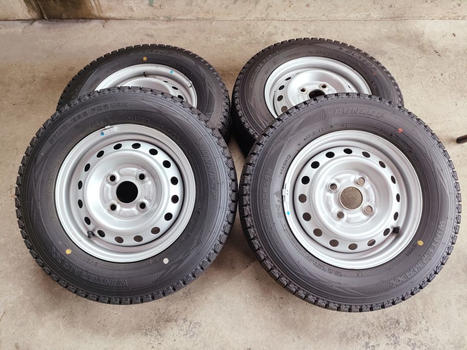 ダンロップ ウィンターマックスSV01 145R12 6PR(145/80R12 80/78N