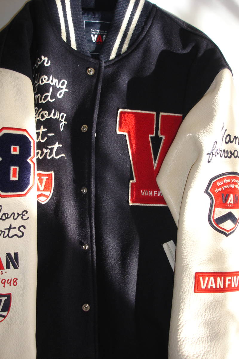 ★　VAN JAC ヴァンヂャケット 袖革スタジャン サイズM 色紺　★