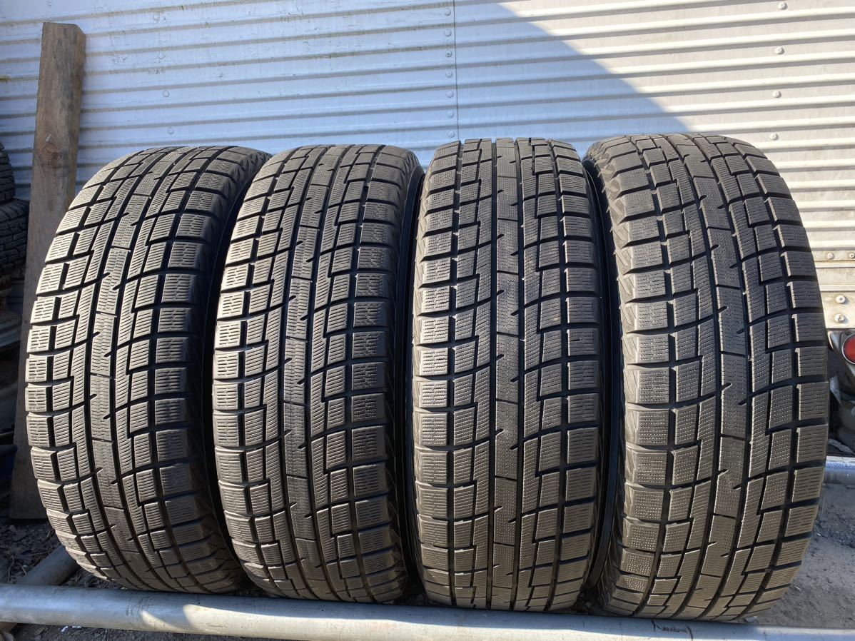 バリ山 215/60R16 2021年製 ヨコハマ YOKOHAMA PRACTIVA ICE BP02 スタッドレス タイヤ 4本 セット