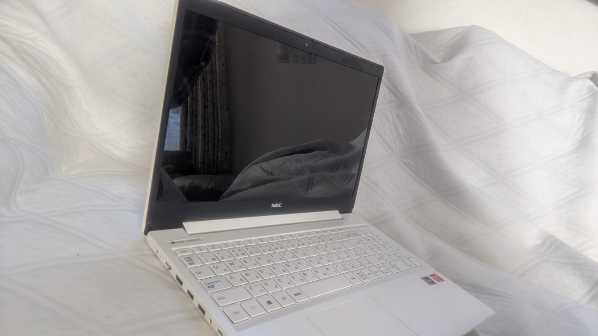 NEC LAVIE NS600/R RYZEN7