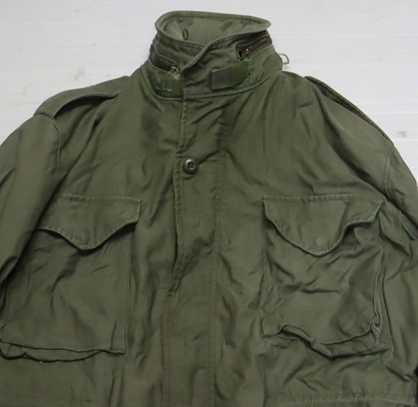 MJ5米軍実物ARMYアメリカ古着フィールドジャケットM-65ミリタリージャケット80’SビンテージMコートCOATコンバットジャケット緑系オールド