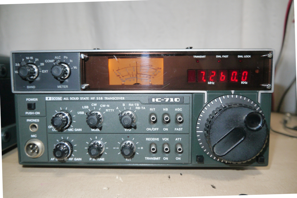 ICOM - Yahoo!オークション コレクション部屋から IC-710＋IC