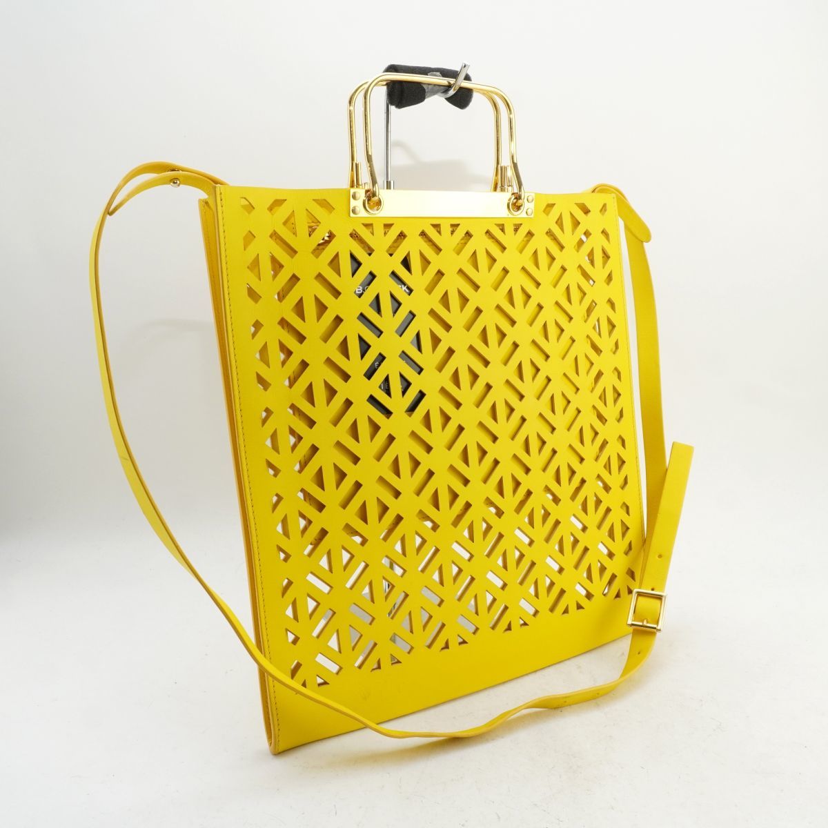 下げ札付き Sophie Hulme ソフィーヒュルム ハンドバッグ ショルダー 