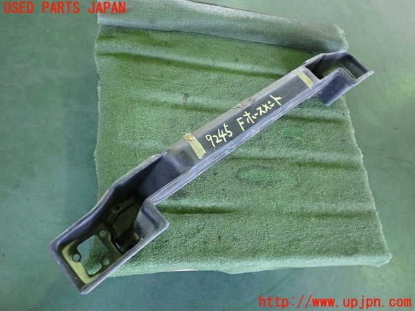 5UPJ-92451014]フェアレディZ(GZ32)フロントバンパーホースメント 中古