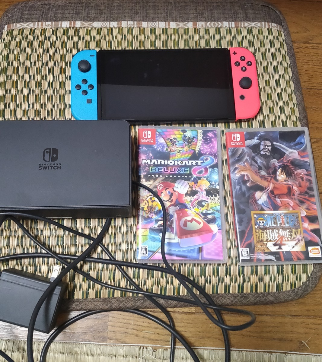 ニンテンドースイッチ有機EL+ワンピース海賊無双4+マリオカート