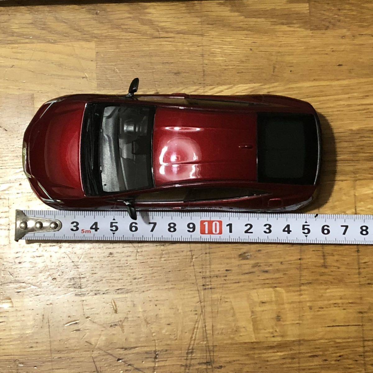 新型プリウス1/30ミニカー エモーショナルレッド　　　　　注意商品本体のみ。 トヨタ 新型プリウス | 非売品 前期 格安，低価