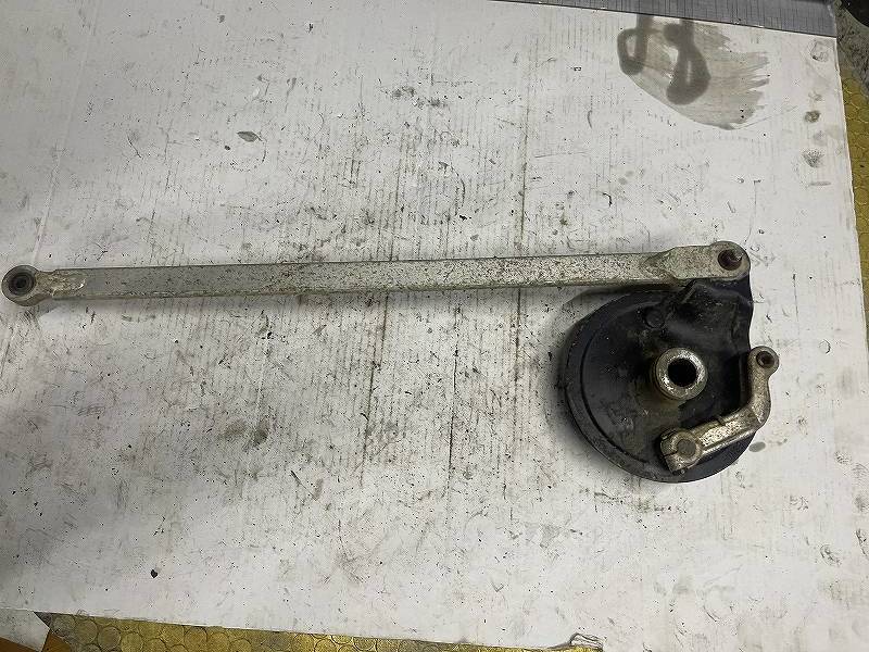 ヤマハ　43Ｎ　ＹＺ250　リアブレーキ　ドラム　プレート　トルクロッド