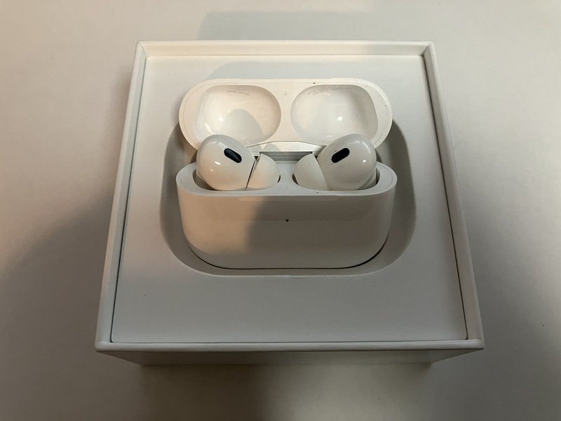 FH239 AirPods Pro 第2世代 MQD83J/A 箱/付属品あり ジャンク AirPods