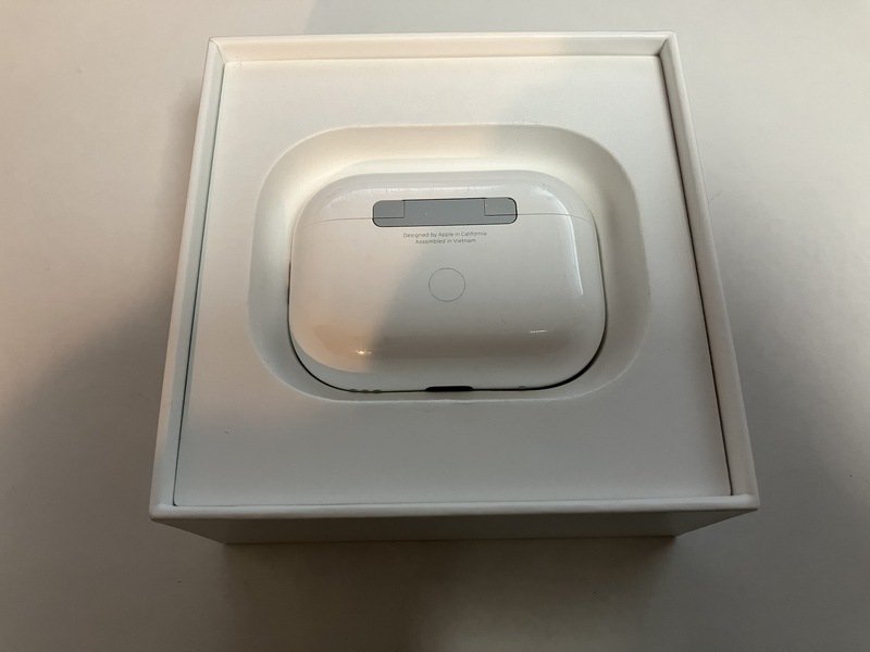 FH239 AirPods Pro 第2世代 MQD83J/A 箱/付属品あり ジャンク AirPods