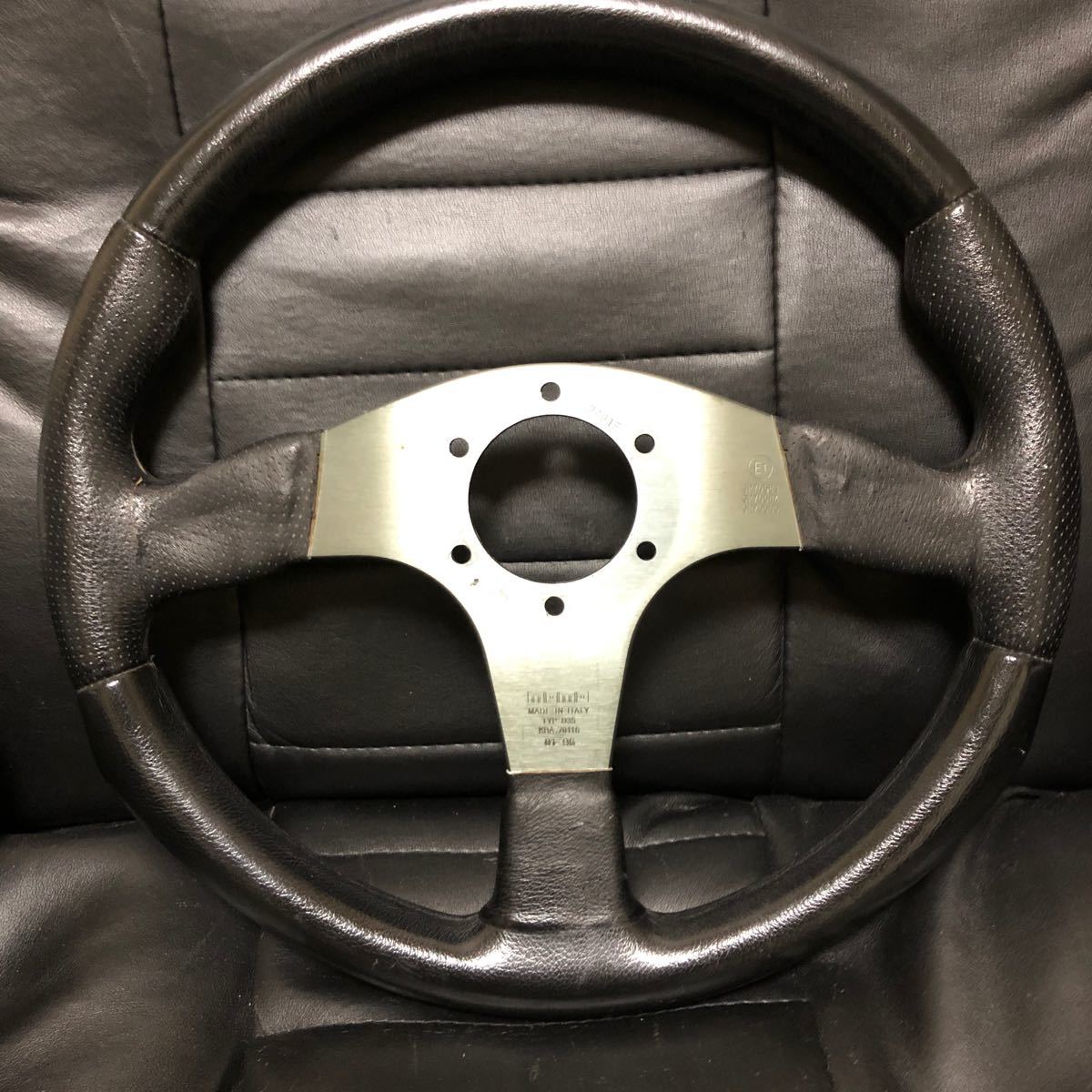 Millenium Sport Steering Wheel momo(モモ)のステアリングの口コミ