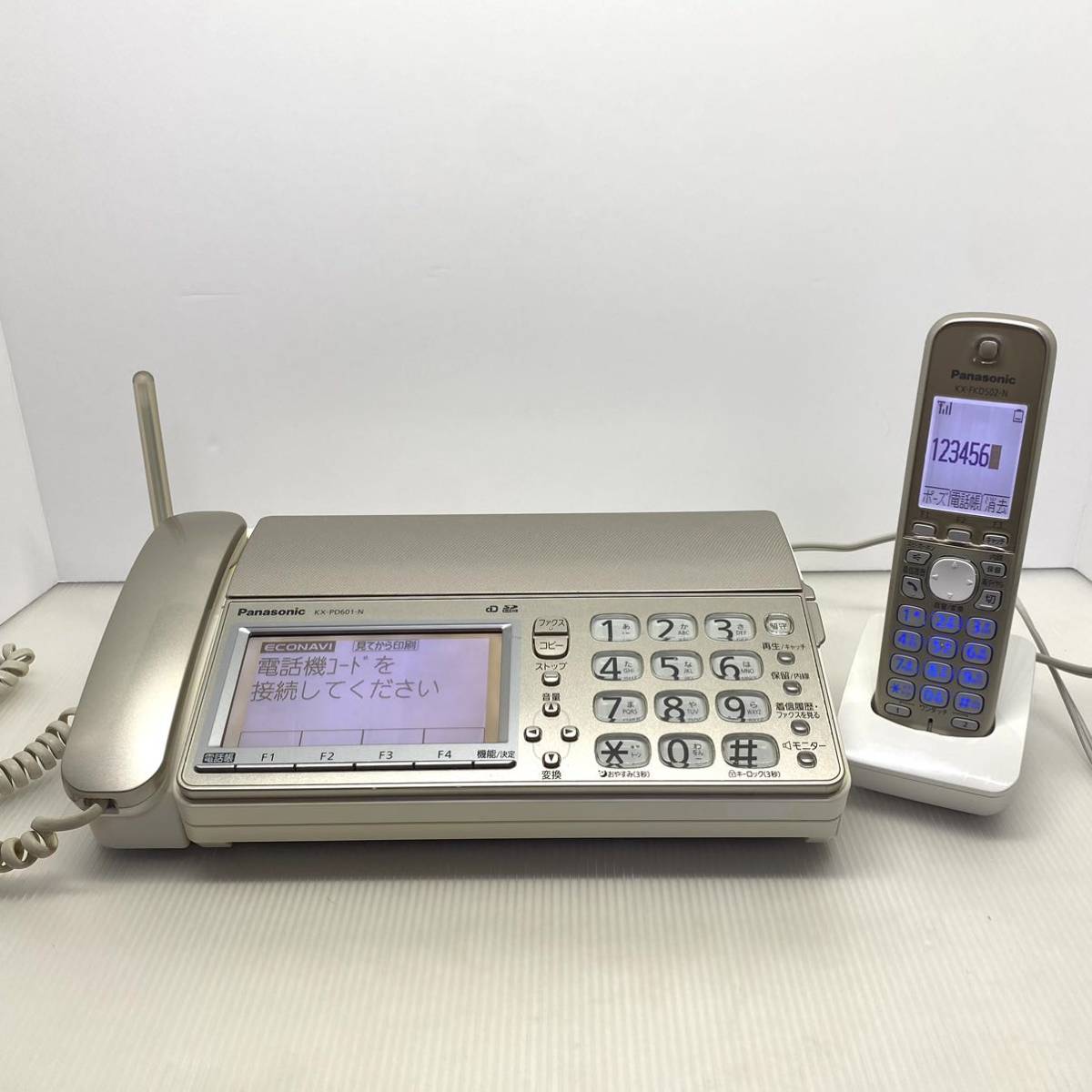 【送料無料】パナソニック おたっくす デジタルコードレスFAX 子機1台付き 1.9GHz DECT準拠方式 シャンパンゴールド KX-PD601DL-N 通話確認