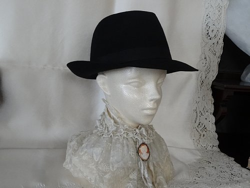 Grace 中古 (ほぼ未使用) イギリス製 老舗 フェイルスワース (Failsworth) ウール100% ブラック 中折れハット (裏地付き) 頭周り59cm 美品