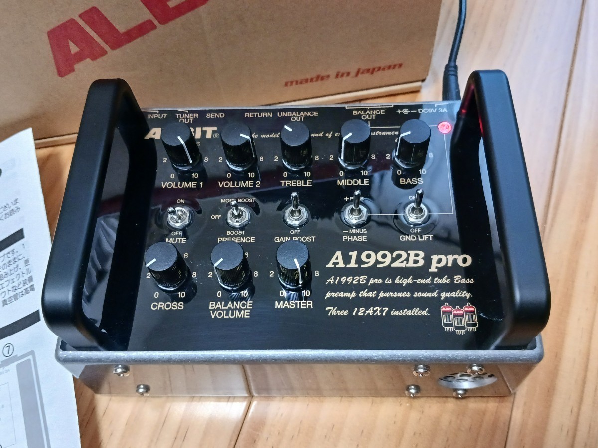 美品 ALBIT A1992B Pro ベース用プリアンプ エフェクター A1992B pro