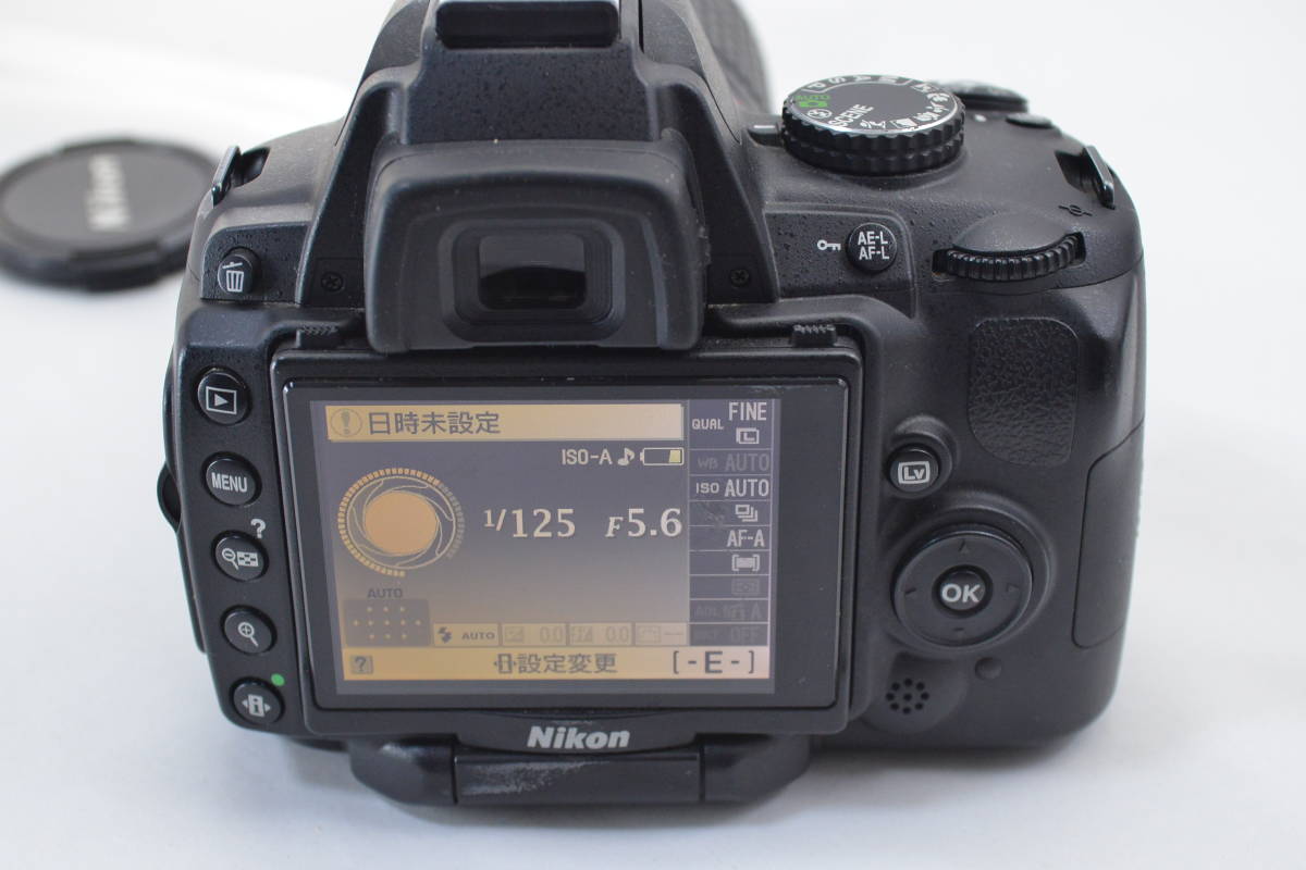 Nikon D5000 55-200mm AF-S VR NIKKOR DX 18-55mm with Lens ニコン