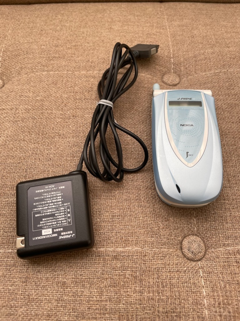 ノキア nokia J-NM01 充電器 あり ☆J-NM01 J-PHONE NOKIA ノキア 携帯 ガラケー 中古 送料無料(ノキア