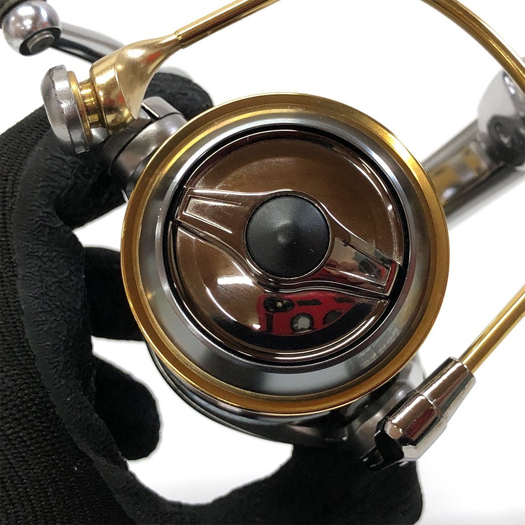 Q ダイワ 02 トーナメント ISO Z2500LBD スピニングリール 本体のみ