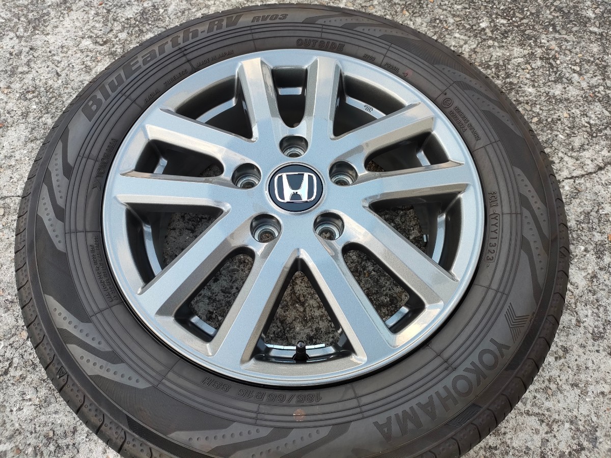 ホンダ　フリード　純正ホイールタイヤ　185/65R15 タイヤ溝あり ホンダ純正 フリード GB5 15インチ ホイール タイヤセット 1本のみ 美