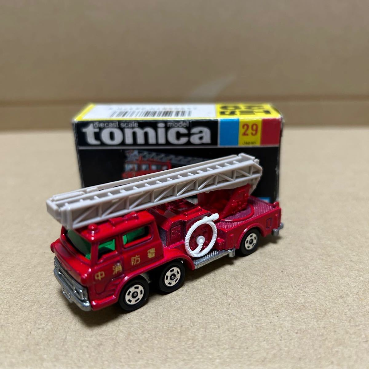 020102 特注 中消防局 黒箱トミカNo.29-2 日野 ハシゴ消防車 はしご車