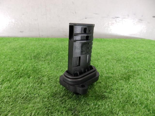 BMW F20 1シリーズ 116i DBA-1A16 エアフロメーター/エアーフローメーター N13B16A 0280218266 7602038-02 240221