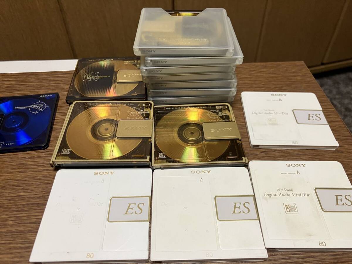 Sony PRISM/ES/Victor D-CRUISE 中古MDディスク28枚とMDディスク収納