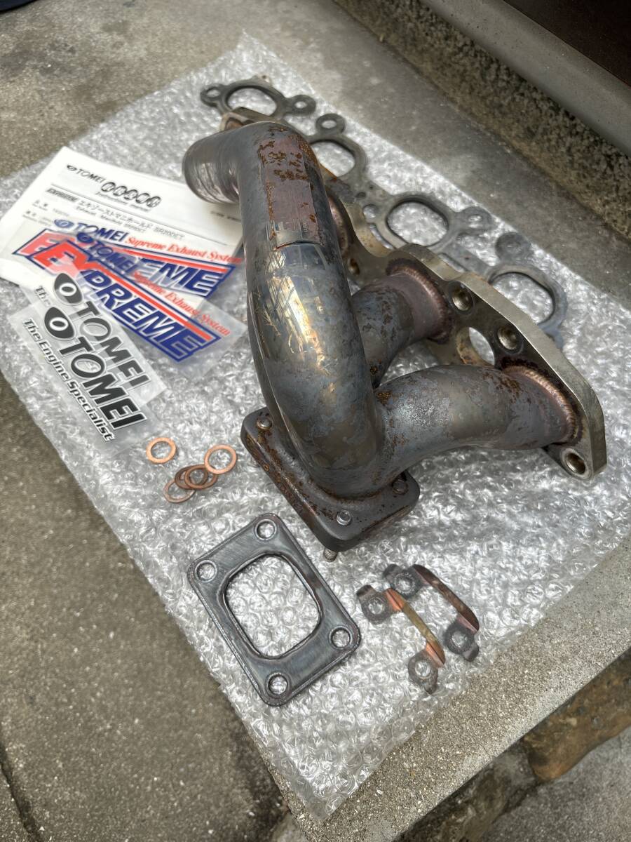 ＴＯＭＥＩ　エキゾーストマニホールド　S15 シルビア　中古品　要補修_6