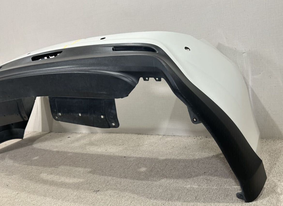 ハリアー トヨタ 60系 右フェンダー オプショングリル付き TOYOTA ※ ZSU60W/ZSU65W/ASU60W/ASU65W/AVU65W ハリアー 純正 リアバンパー アンダーカバー (070 ホワイトパール) 52159-48120 NW0624-2