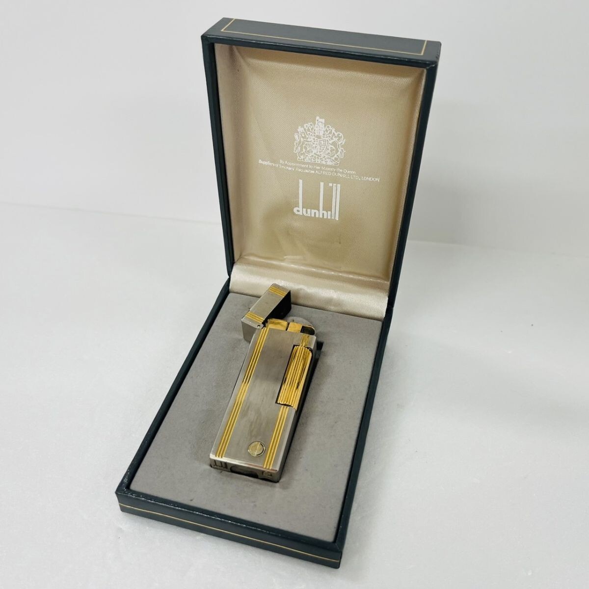 Y056-SB2-1506 ▲ dunhill ダンヒル ローラー式 ガスライター ケース付き ｄロゴ シルバー×ゴールド シンプル 喫煙グッズ 喫煙具 ライター_1