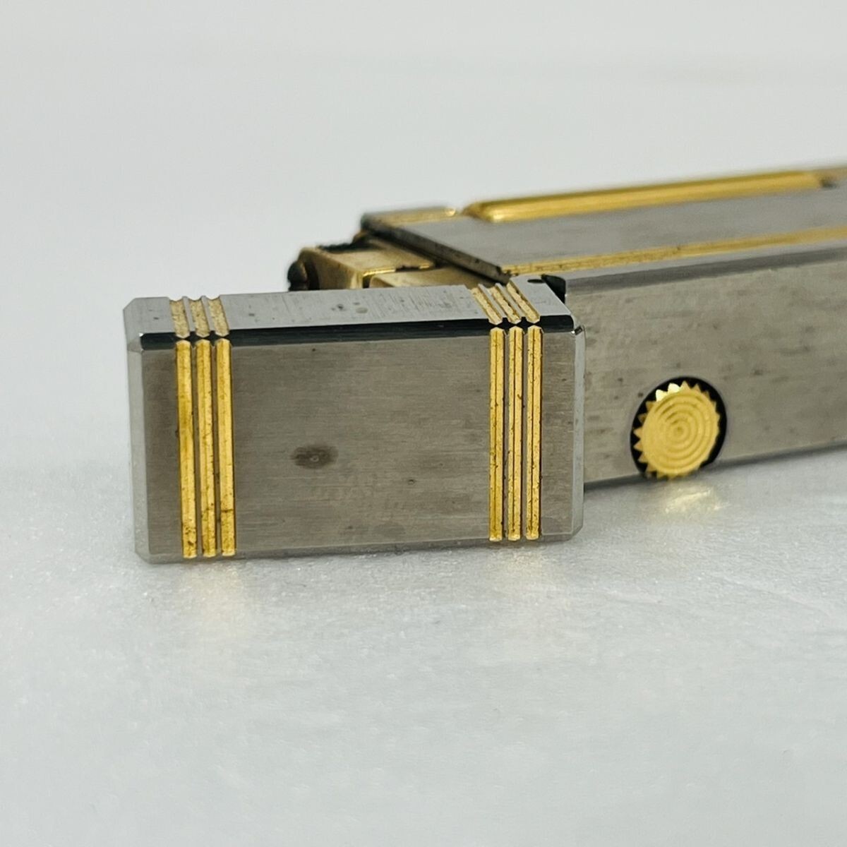 Y056-SB2-1506 ▲ dunhill ダンヒル ローラー式 ガスライター ケース付き ｄロゴ シルバー×ゴールド シンプル 喫煙グッズ 喫煙具 ライター_4